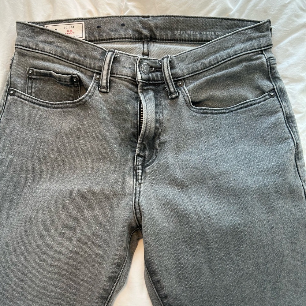 GAP Men's Charcoal Slim Jeans 30x32​